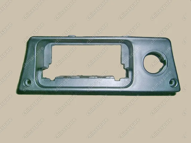 5305018F00B11209 Накладка центральной консоли нижняя (хром) под vcd Great Wall Safe
