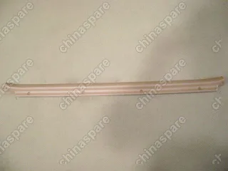 Накладка порога передняя правая (пластик) Great Wall Safe