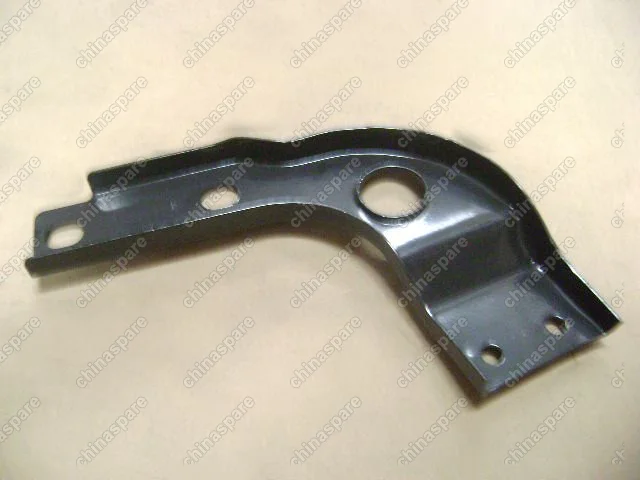 8206032F00 Кронштейн подножки передний правый f1 Great Wall Safe