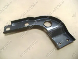 8206032F00 Кронштейн подножки передний правый f1 Great Wall Safe