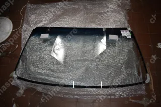 Стекло лобовое (с полосой) Great Wall Safe