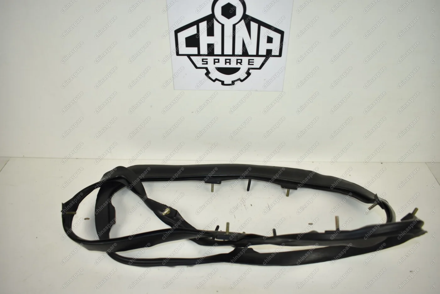 Уплотнитель заднего бокового правого стекла Great Wall Safe