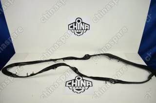 Уплотнитель стекла задка боковое левое Great Wall Safe