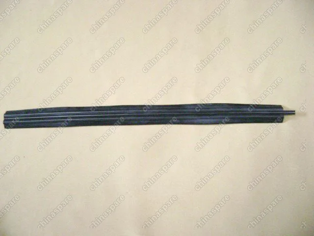 6307021F00 Уплотнитель направляющей стекла двери задка Great Wall Safe
