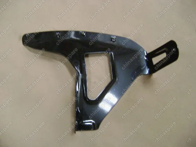 Кронштейн крепления заднего бампера боковой передний правый Great Wall Safe