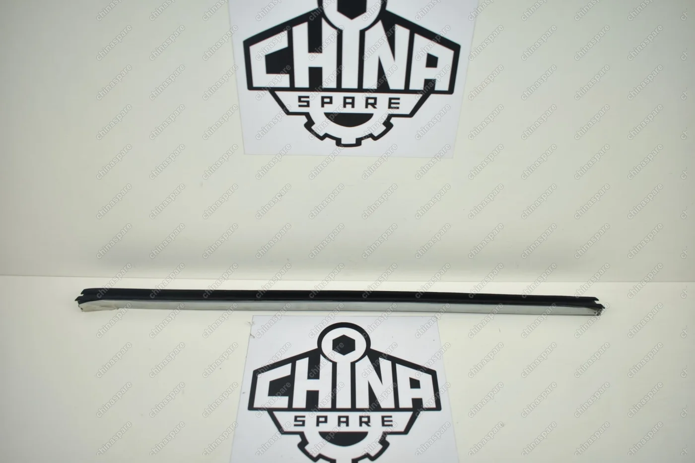 Уплотнитель стекла двери задней правой (бархотка) Great Wall Wingle