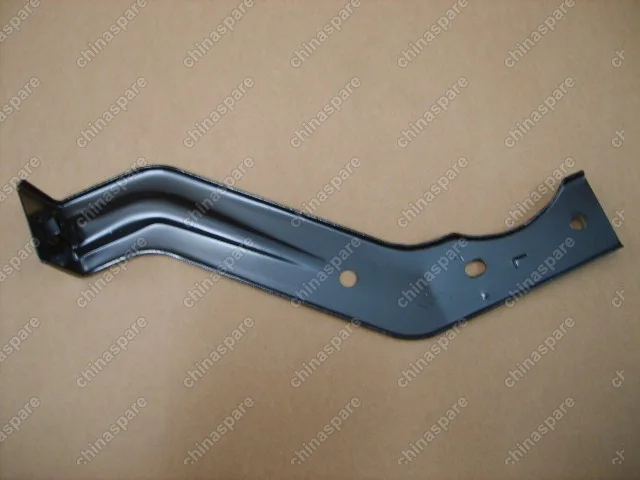 8400521P00 Кронштейн переднего бампера левый Great Wall Wingle