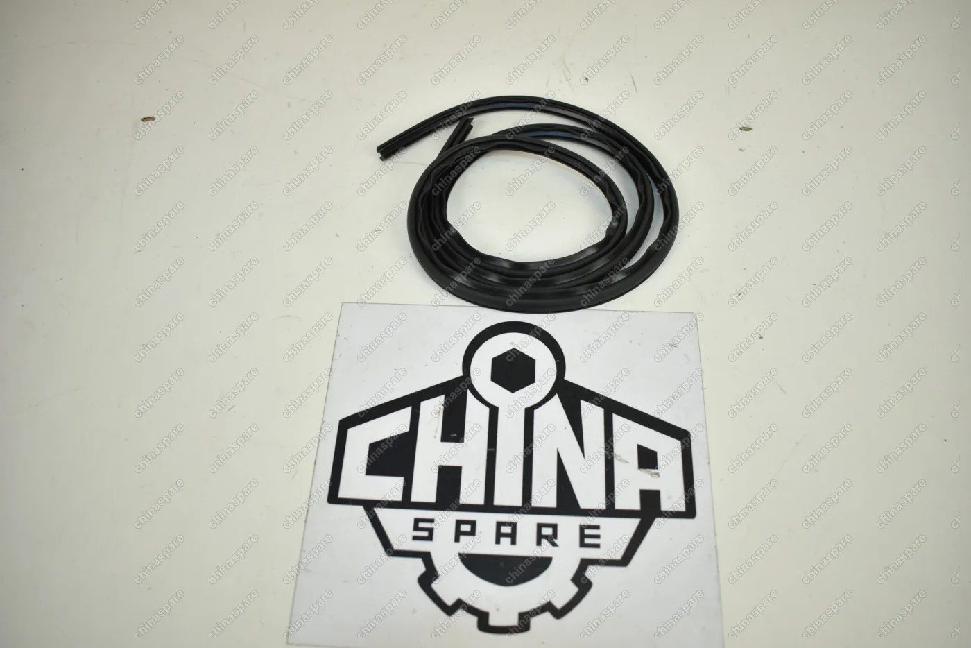 Уплотнитель ветрового стекла верхний Great Wall Wingle