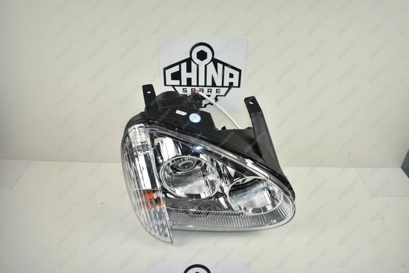 Фара головного света правая (Без диодов) Great Wall Wingle