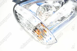 Фара головного света правая (нового образца) Great Wall Wingle