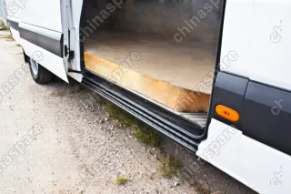 Накладка на порог боковой двери для Mercedes-Benz Sprinter 2006-2013