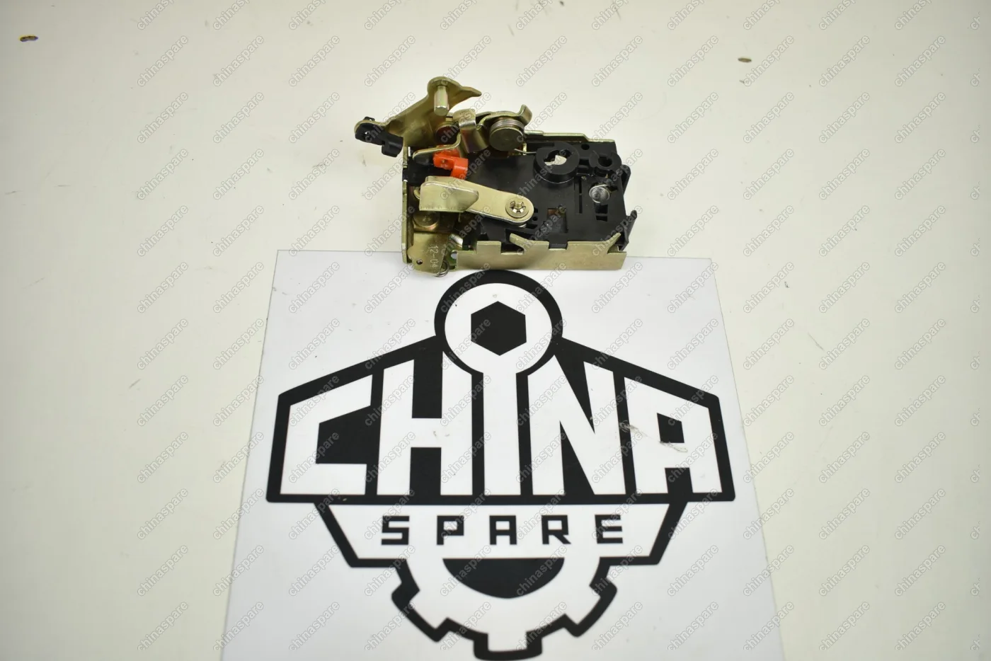 Замок двери задней правой Lifan Breez