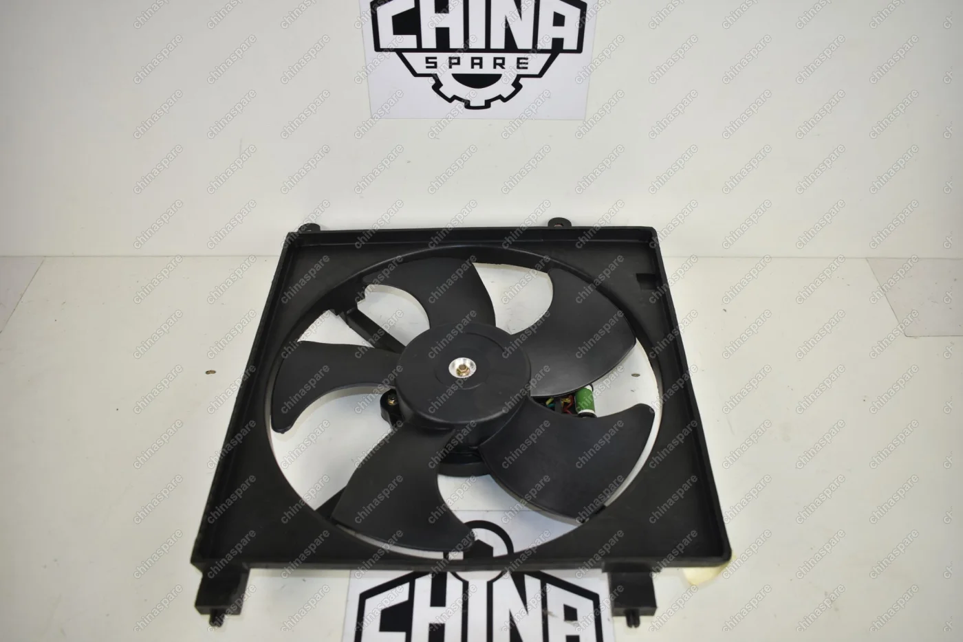 Электровентилятор охлаждения радиатора двигателя Lifan Breez