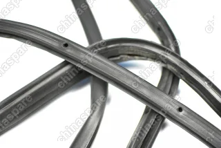 Уплотнитель двери задней правой Lifan Smily