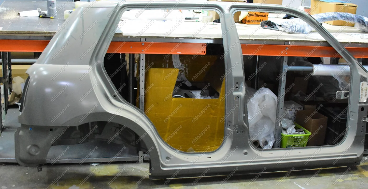 Боковина правая Lifan Smily