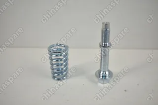 Болт с пружиной приемной трубы Lifan Smily