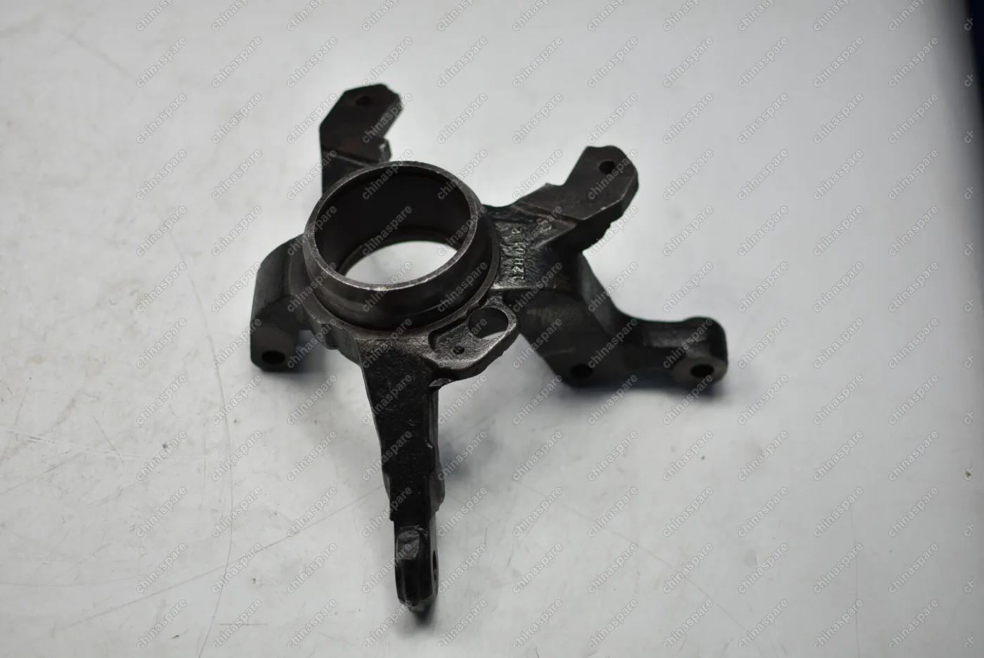 Кулак поворотный левый (с ABS) Lifan Smily