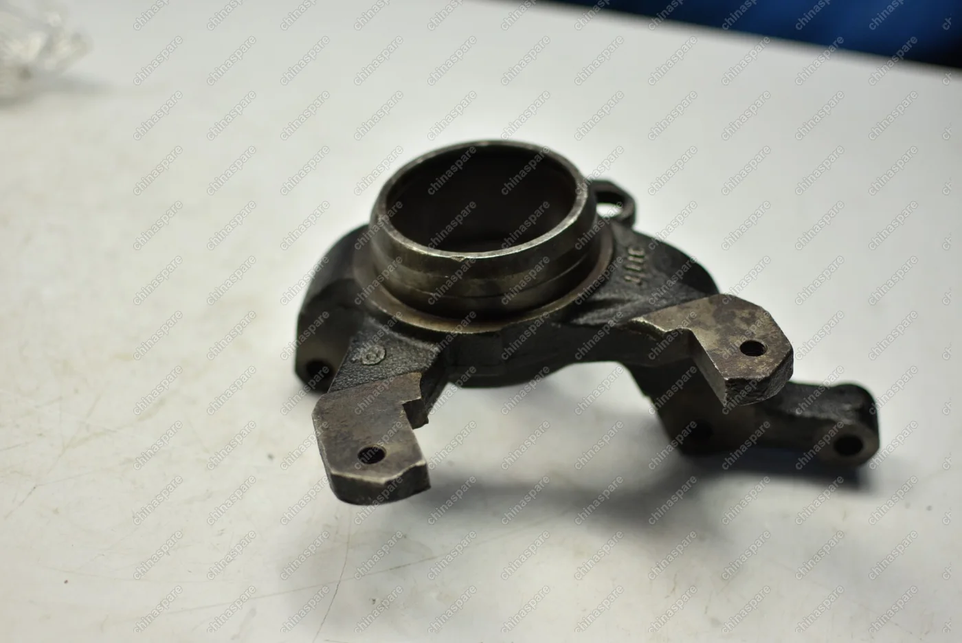 Кулак поворотный правый (с ABS) Lifan Smily