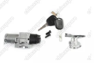 Замок зажигания с комплектом личинок Lifan Smily