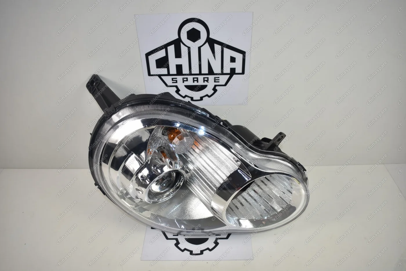 Фара головного света правая (с корректором) Lifan Smily