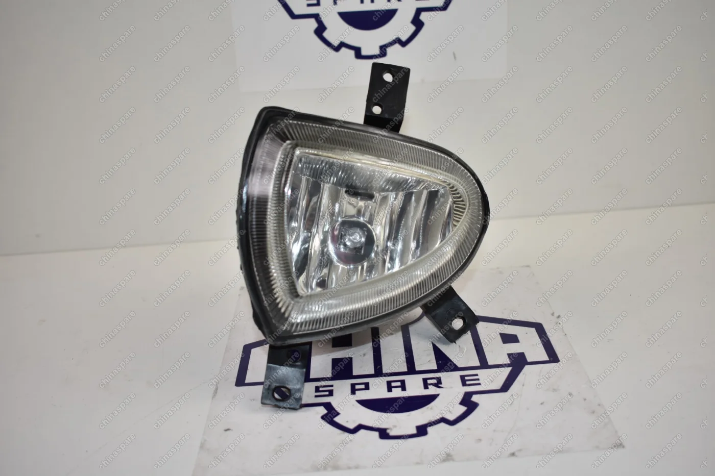 Фара противотуманная левая Lifan Solano