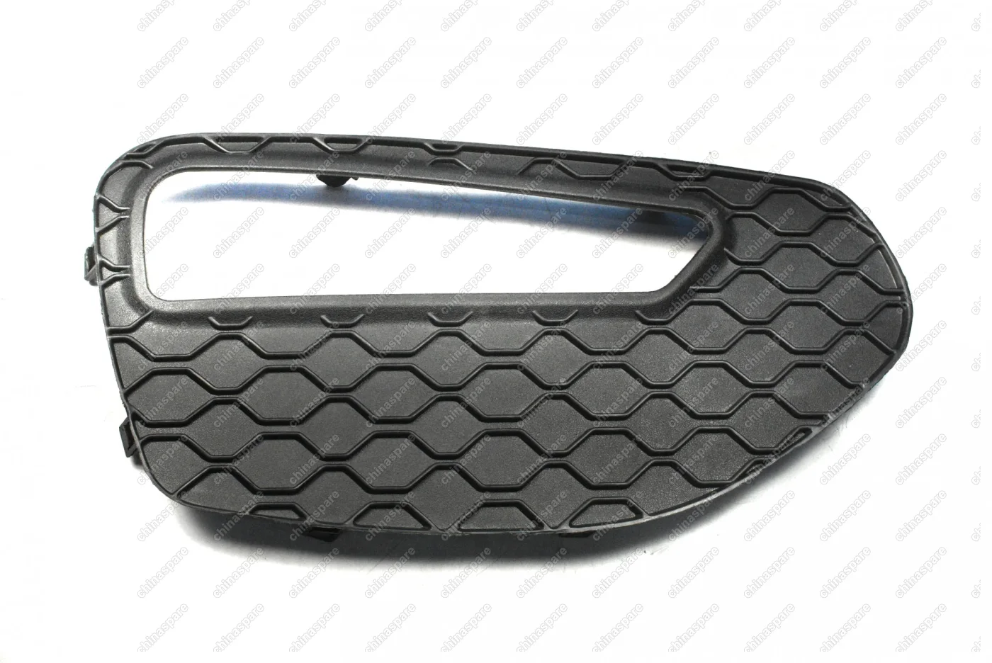 Решетка бампера переднего правая Lifan X60