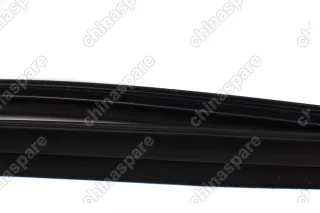 Уплотнитель лобового стекла правый Lifan X60