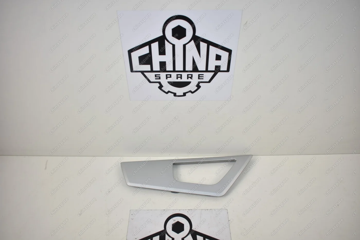 Накладка ручки двери Внутренняя Левая Lifan X60