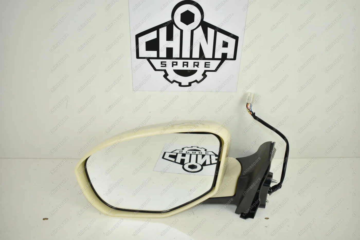 Зеркало заднего вида левое с подогревом Lifan X60