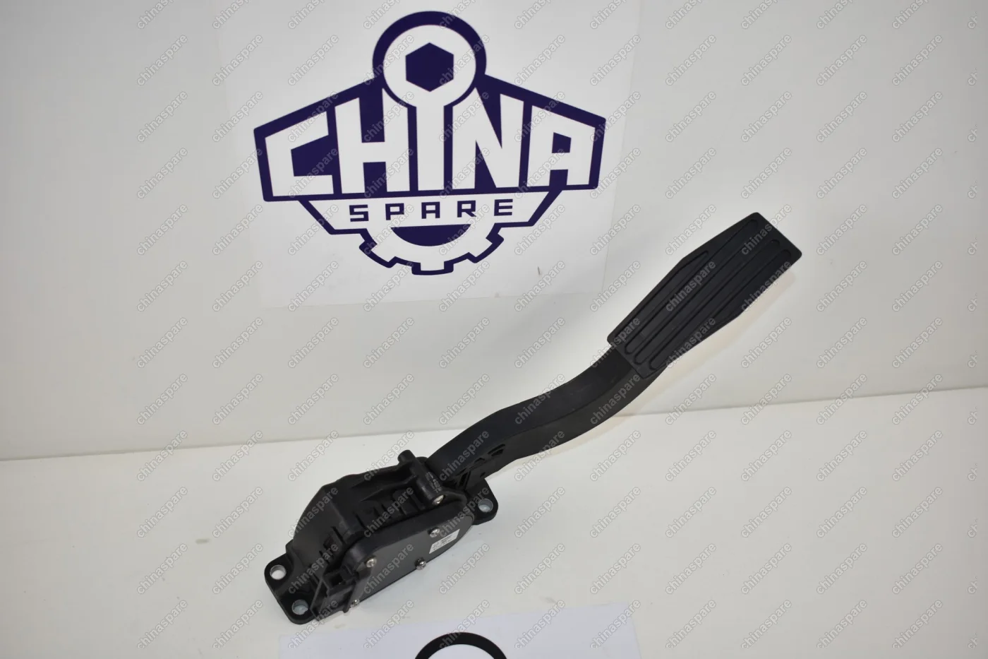 Педаль акселератора в сборе Lifan X60