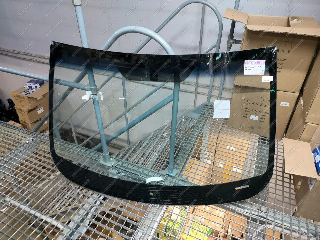 Стекло лобовое Changan CS35
