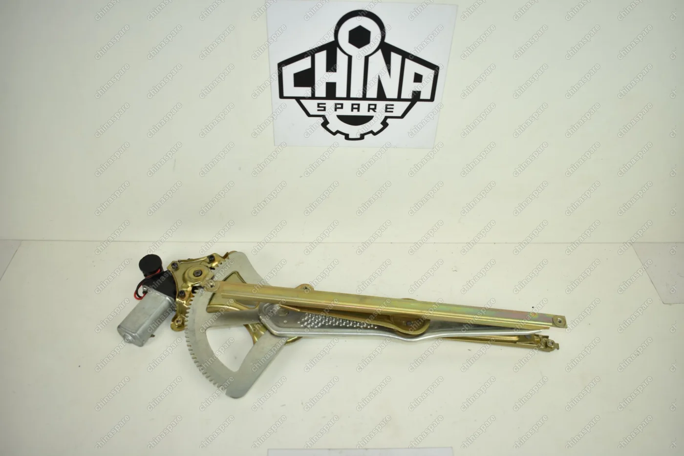 Стеклоподъемник передней правой двери BYD F3. F3-R