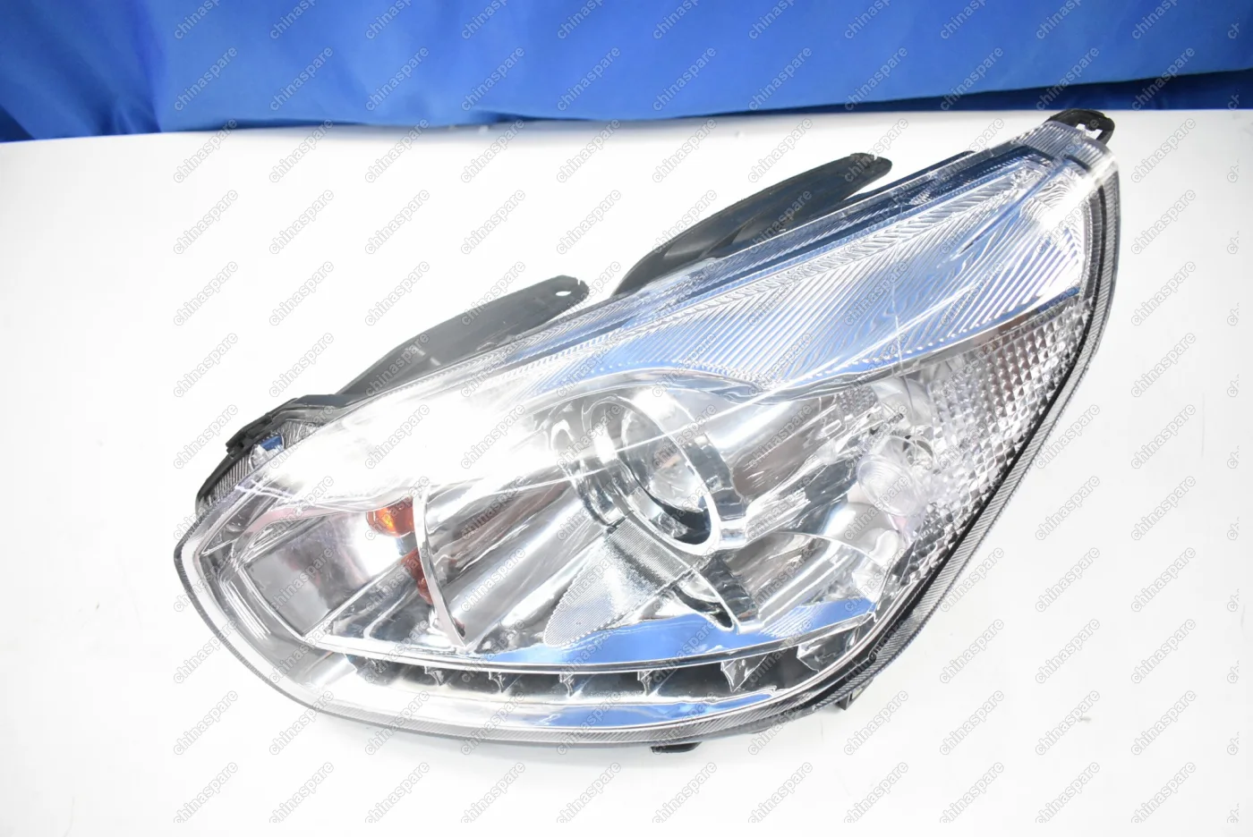 Фара головного света Chery Tiggo FL