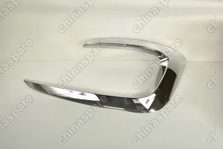 Накладка фары противотуманной хромированная Левая Haval H9 2015-2017