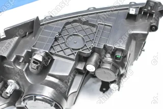 Фара головного света галогеновая правая Haval H6