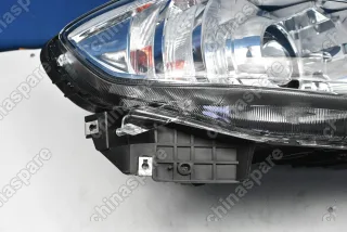 Фара головного света галогеновая правая Haval H6