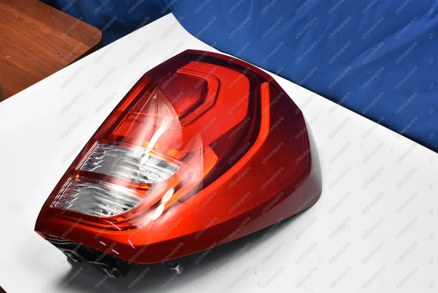 Фонарь задний нижний правый Haval H9