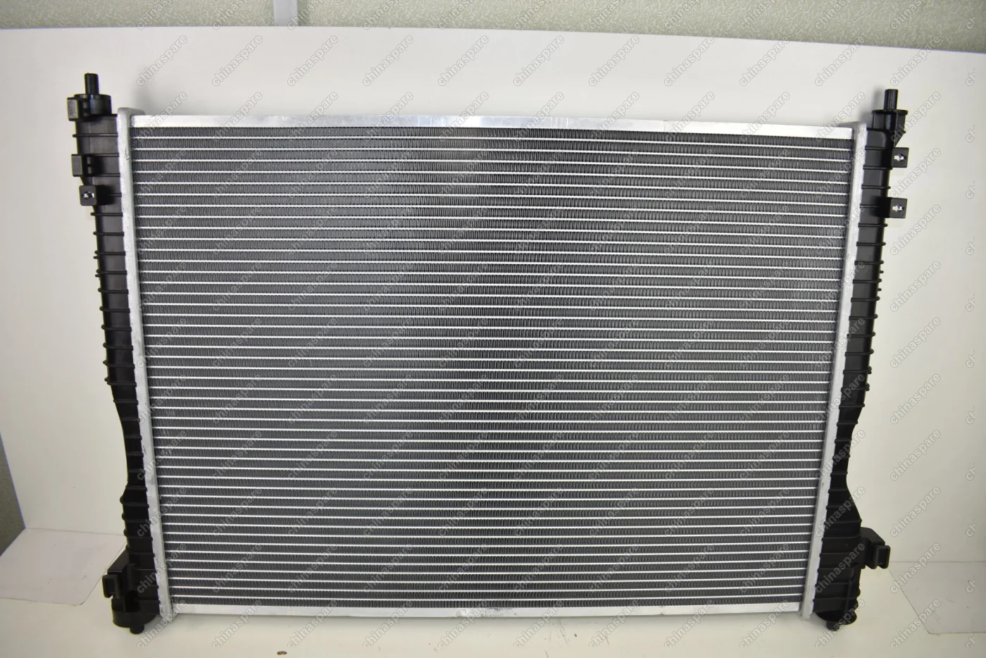 Радиатор охлаждения двигателя Haval H6