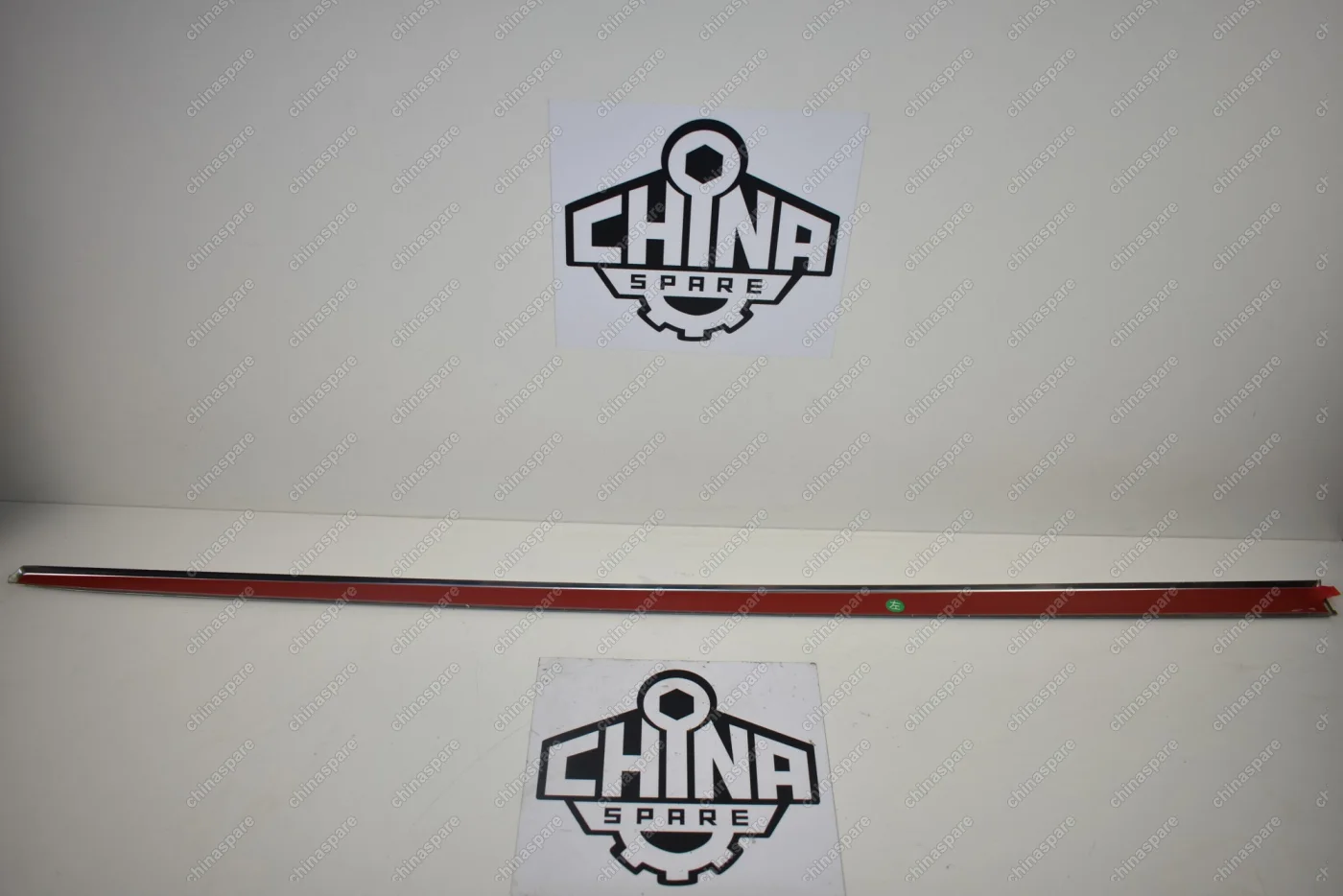 Молдинг декоративный нижний передней левой двери Haval H6