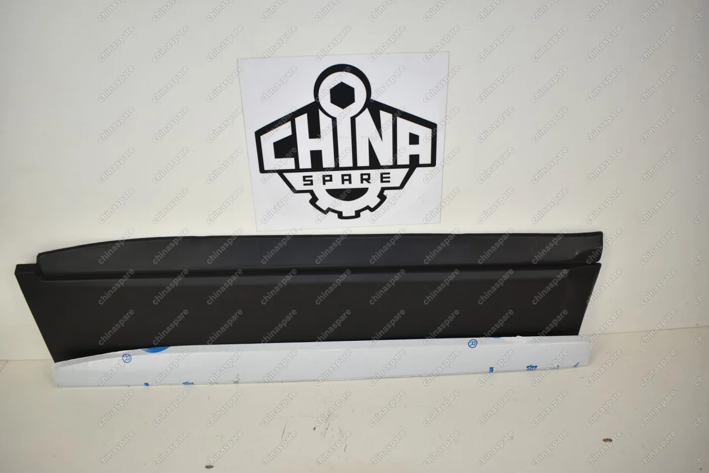 Накладка декоративная двери задней правой Haval H6