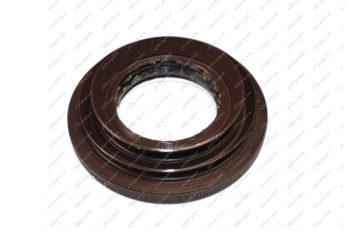 Сальник привода переднего моста левый Haval H9