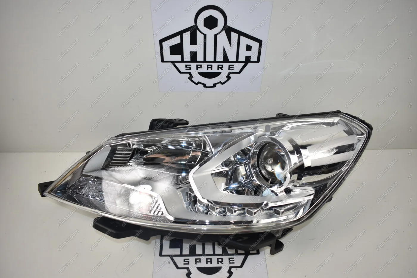 Фара Передняя Левая Dong Feng H30 Cross