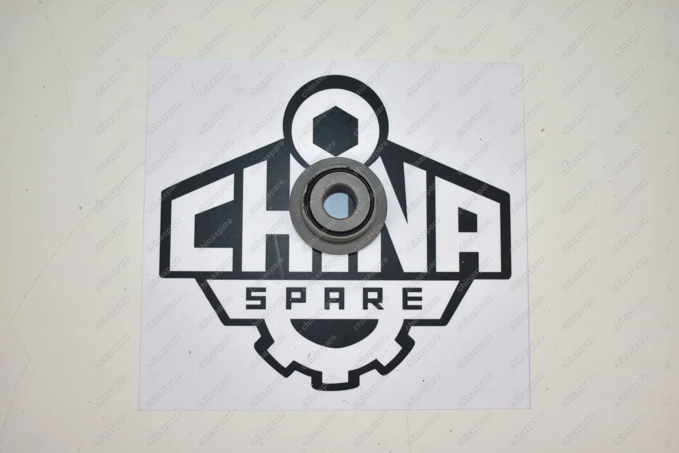 Сайлентблок заднего продольного рычага Geely Emgrand X7 наружный (маленький)