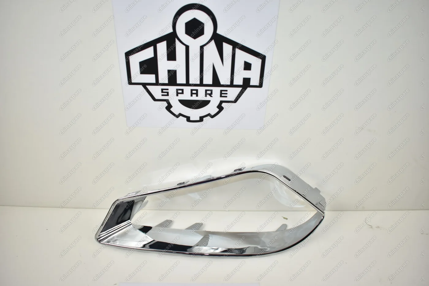 Окантовка Противотуманной Фары Правая (Хром) Chery Tiggo 5 (T21-2803616)