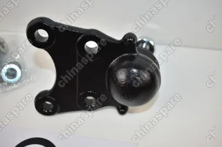 Шарнир передней подвески нижний с пыльником CTR Great Wall Hover