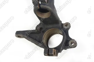 Кулак поворотный левый Peugeot Partner / Citroen Berlingo (M59) 02-12 d=82 мм (Под шаровую 18 мм)