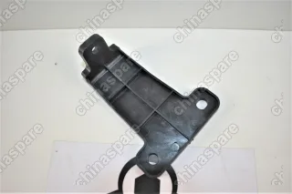 Кронштейн центральный переднего бампера Zotye T600