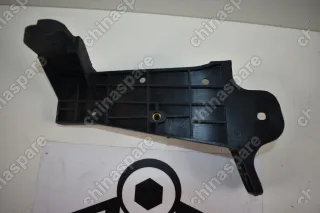 Передний правый кронштейн переднего бампера Zotye T600