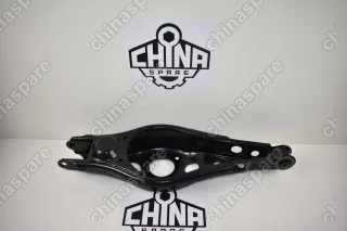Рычаг задней подвески поперечный продольный (под пружину) левый Geely Emgrand X7