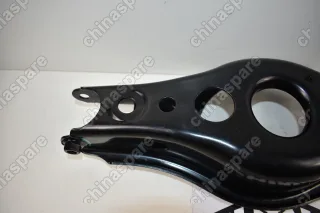 Рычаг задней подвески поперечный продольный (под пружину) левый Geely Emgrand X7